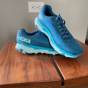 Hoka Torrent 2 - Women’s size 6.5